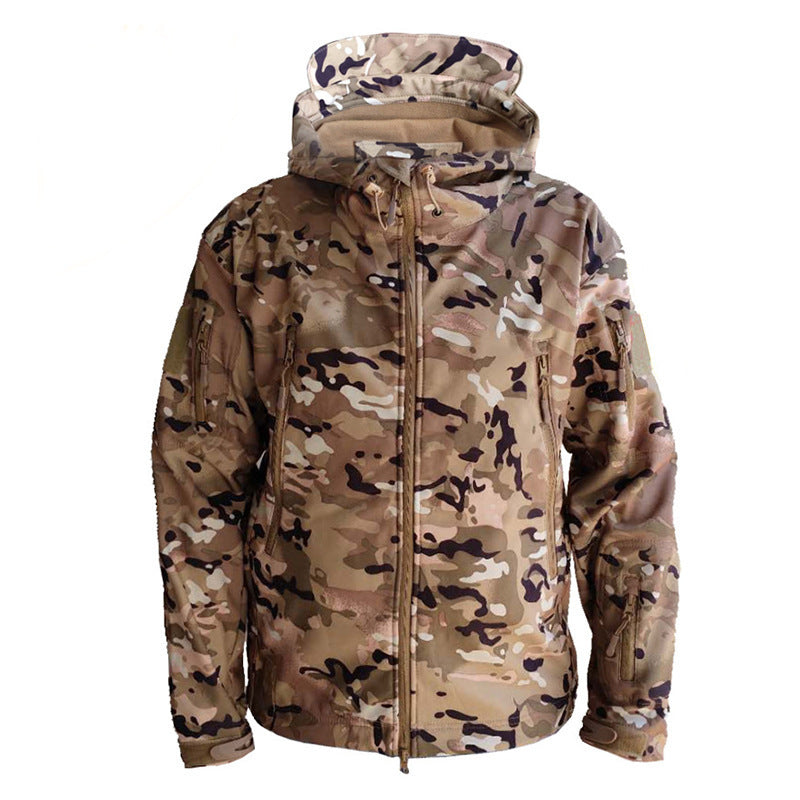 Stay Stylish and Warm with Our Men's Fleece Shell Camouflage Jacket