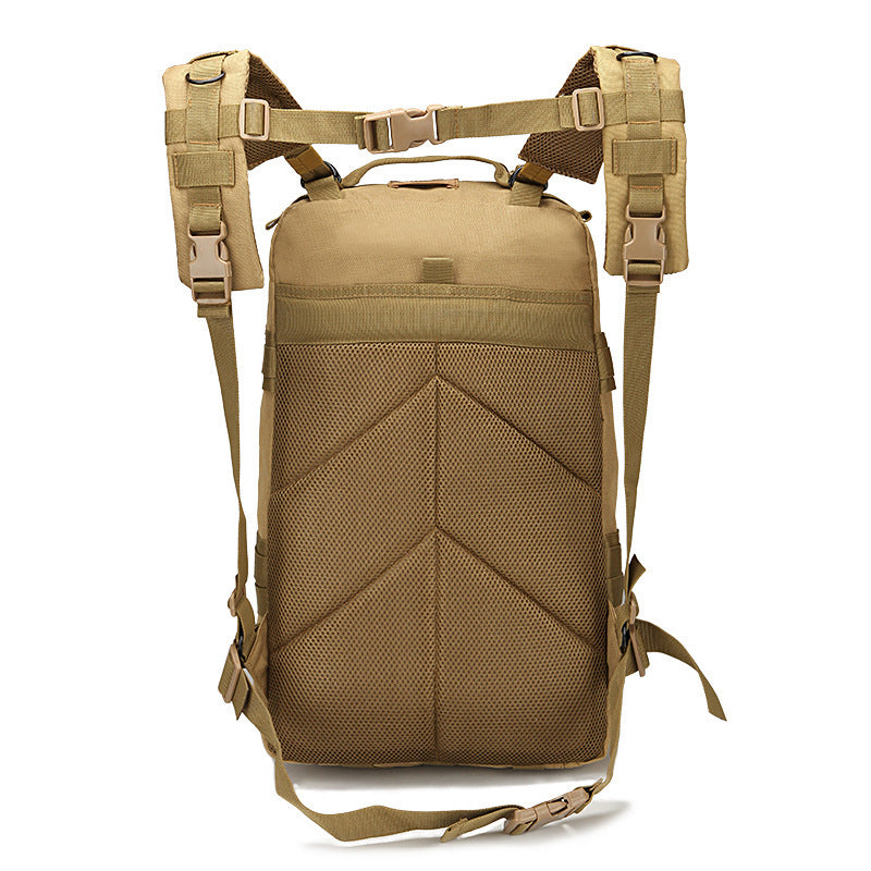 Outdoor mountaineering camouflage backpack