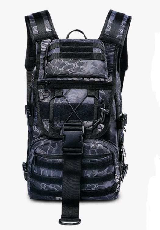 Outdoor mountaineering camouflage backpack