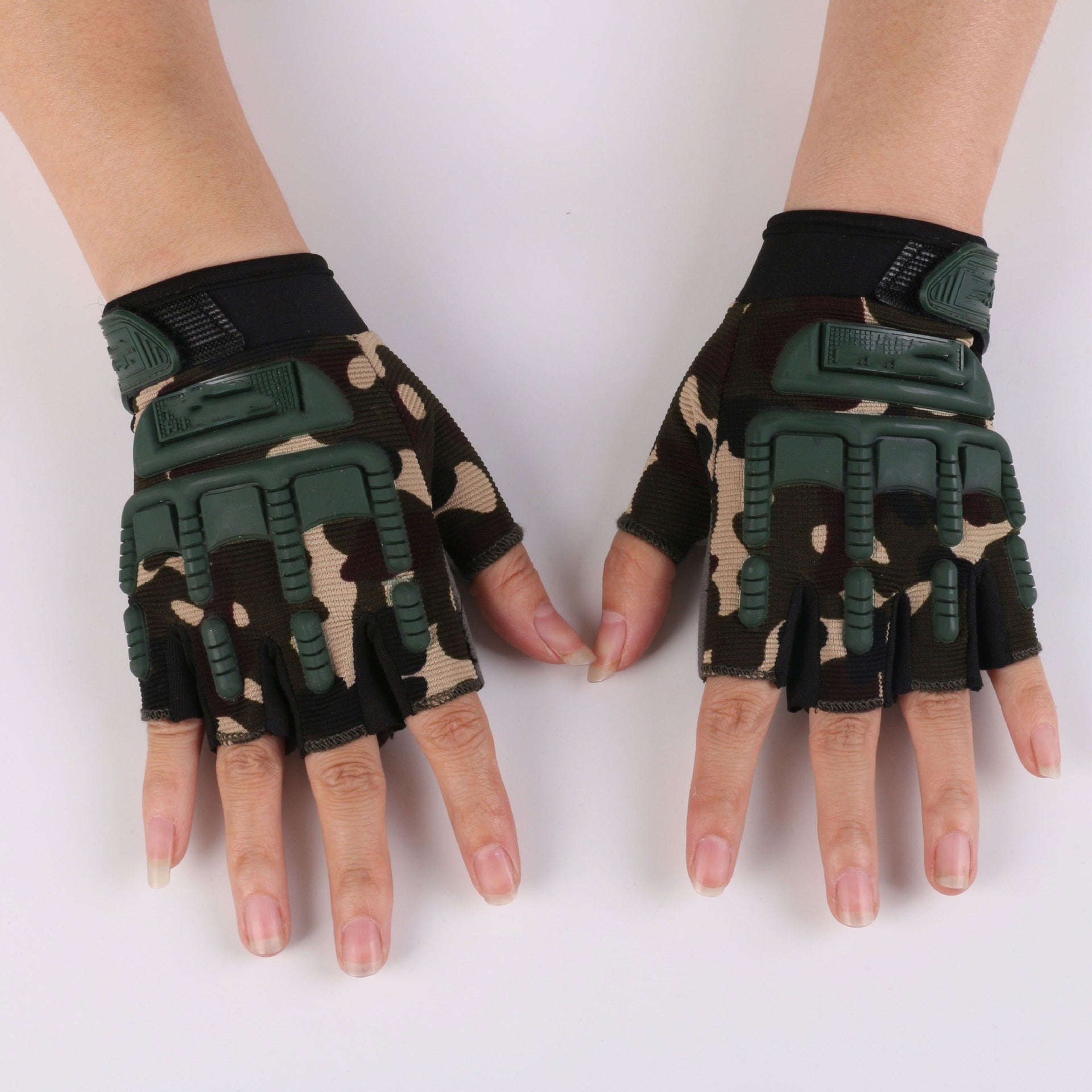 Half Finger Tactical Outdoor Mountaineering Gloves